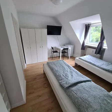 Rent Solution - In - Bis Zu 10 Personen Apartmán